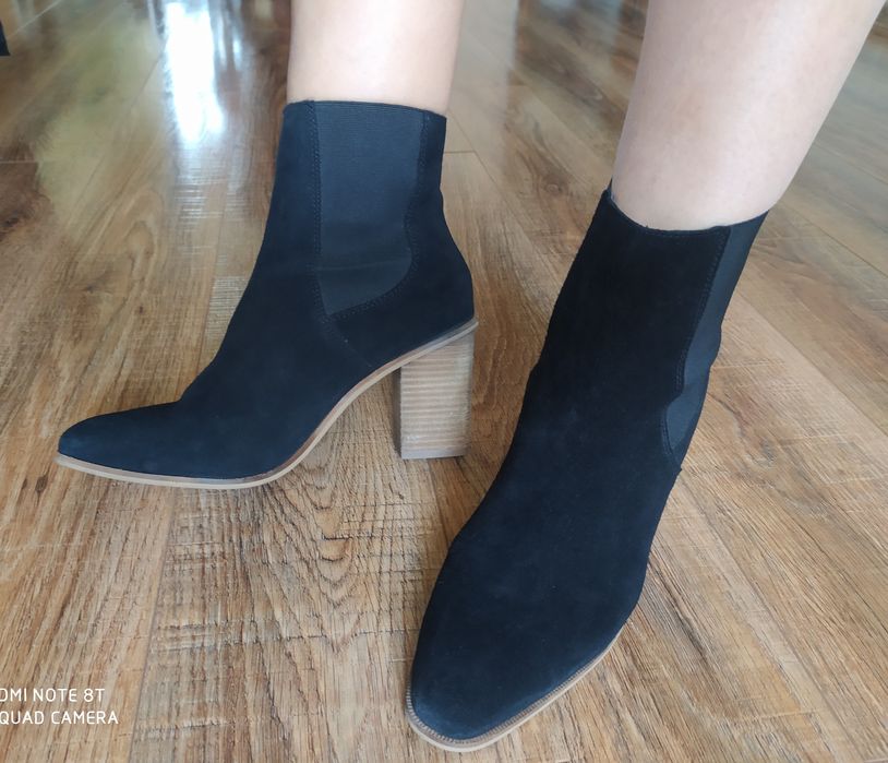 Ботильоны, ботинки,жіноче взуття 41 размер Замша Ботільони замшеві 41
