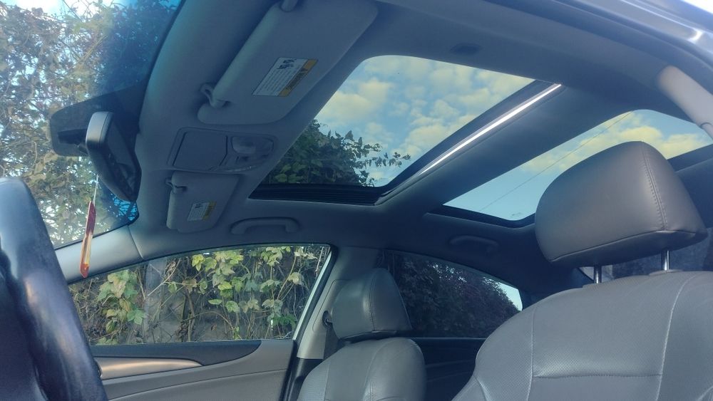 Hyundai  sonata "гибрид"