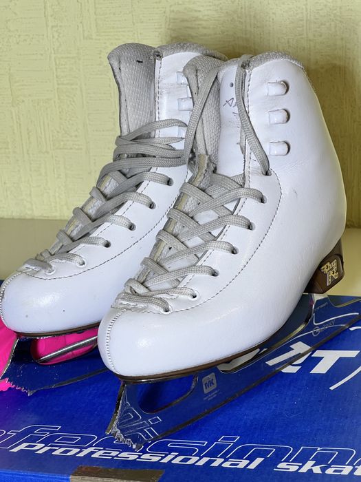 Ковзани Risport Antares( 205 розмір) на лезах MK Galaxy