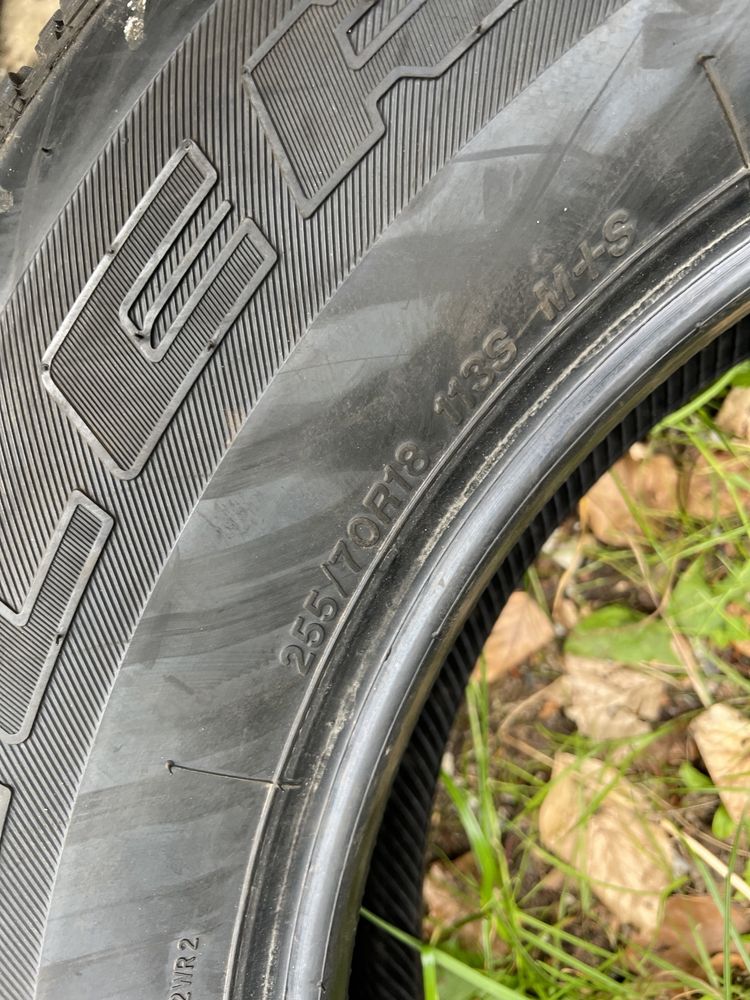 255/70R18 Bridgestone