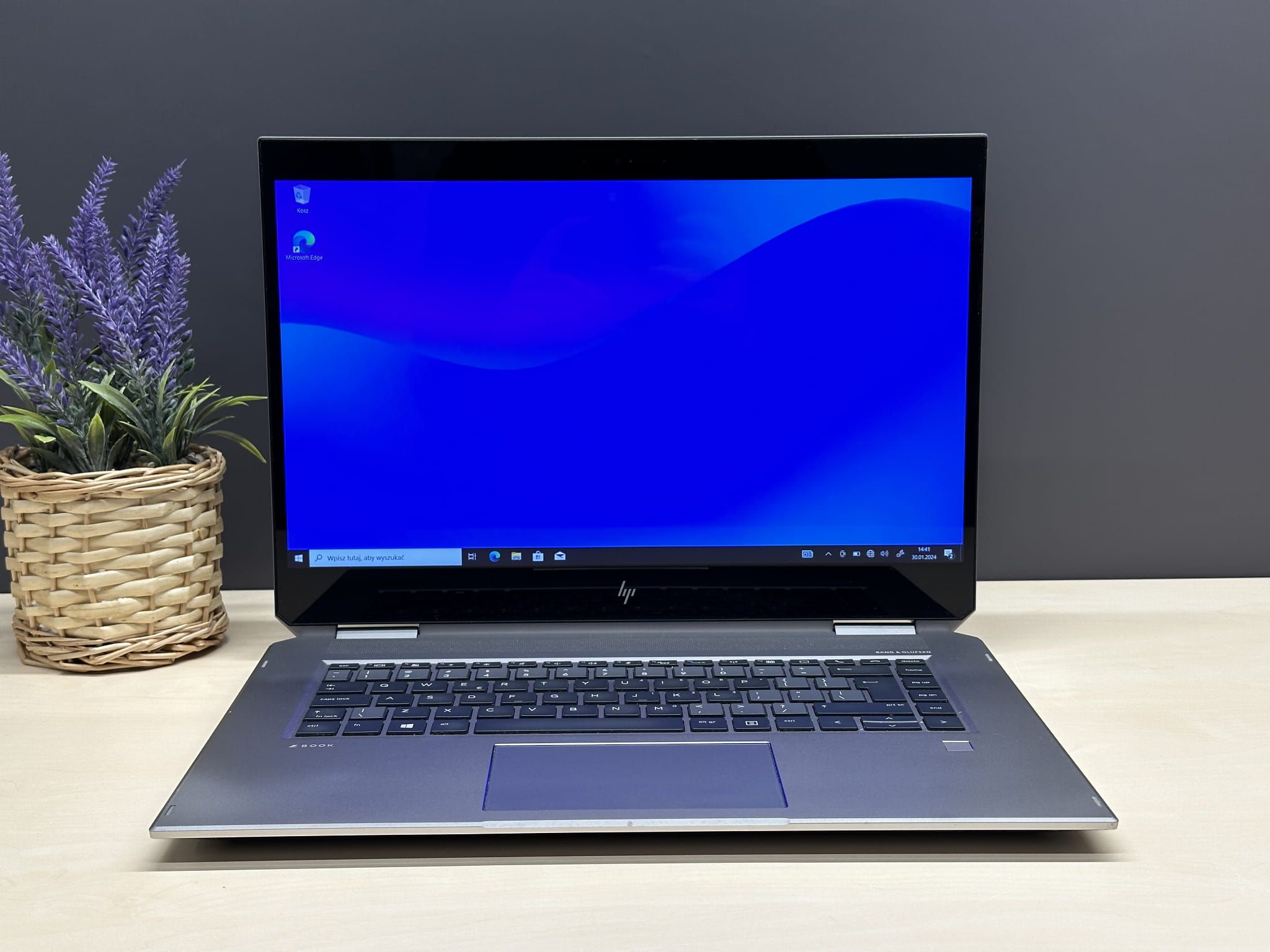 Laptop HP Zbook Studio x360 G5 | Xeon E-2176 / FHD / P1000 / 32GB /1TB