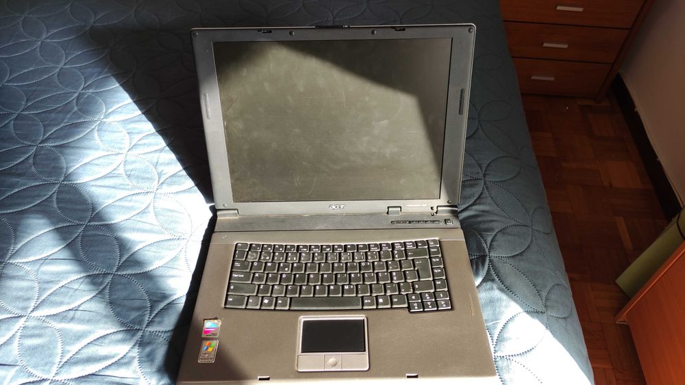 Portátil ACER TravelMate 4000