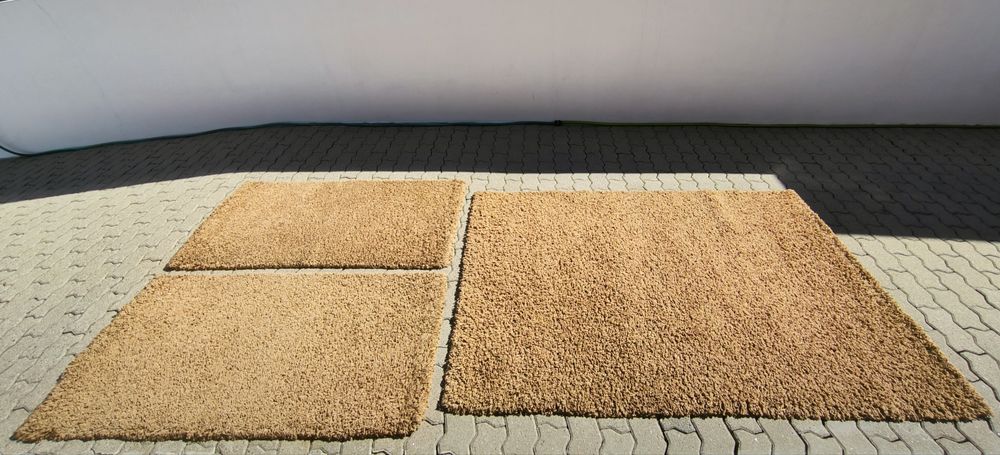 Conjunto de 2 tapetoes (150x78) e 1 carpete (200x138)