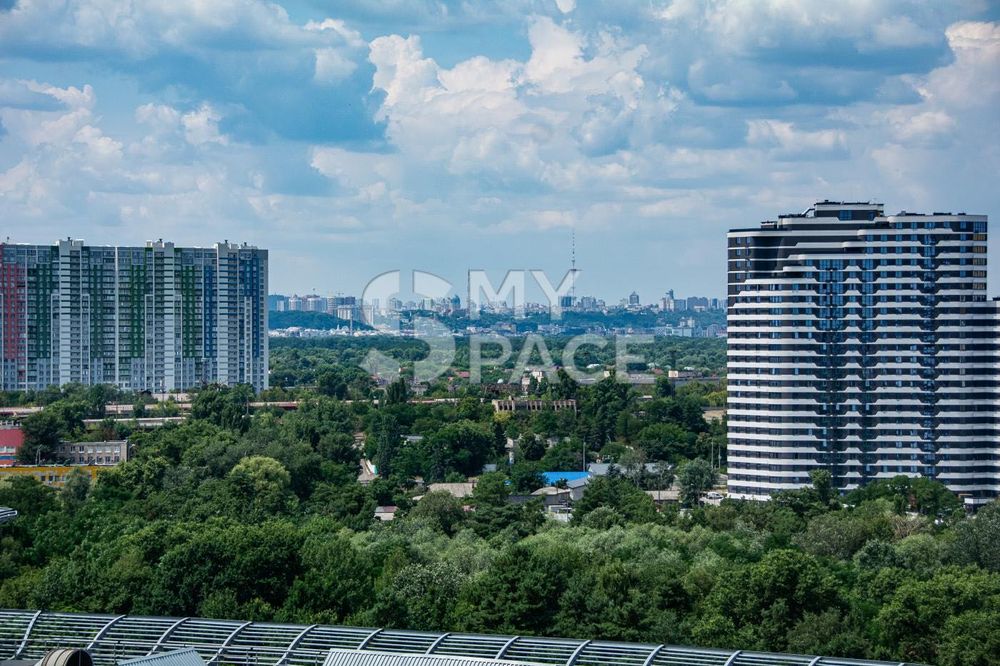 бул. Дарницький, Харківський масив, Київ продаж 3-к кв 107 м2