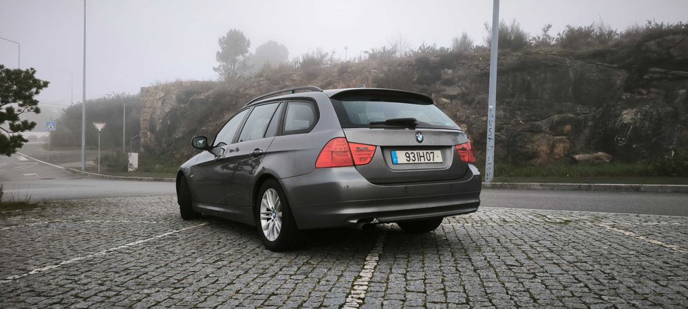 BMW 318d Touring 2009 – Excelente Estado!