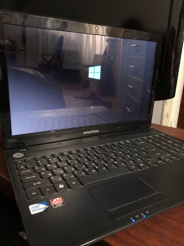 Ноутбук с видеокартой в хорошем состоянии