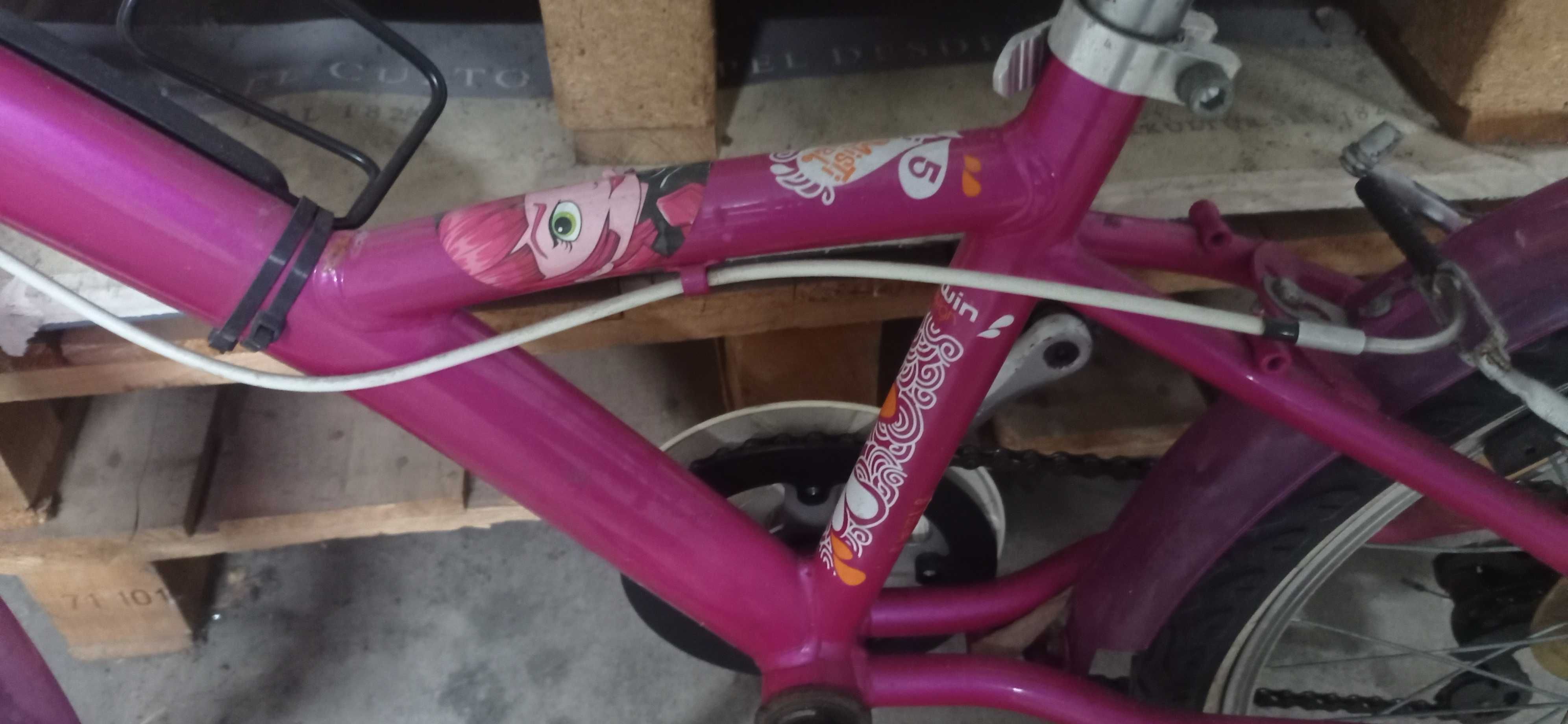 Bicicleta de menina