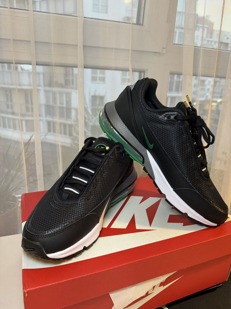 Кросівки Nike Air Max Pulse колір Black/White/Malachite