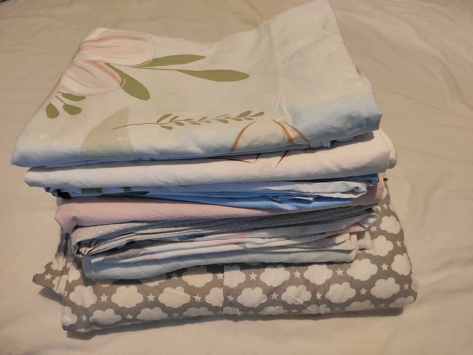 kołdra dziecięca+ 6 kompletów pościeli +2 pokrowce