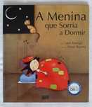 A Menina que Sorria a Dormir