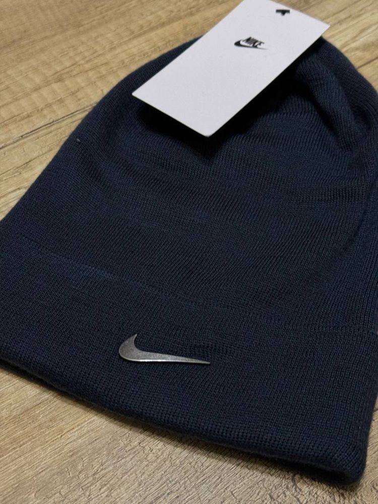 Шапка Nike swoosh original, new