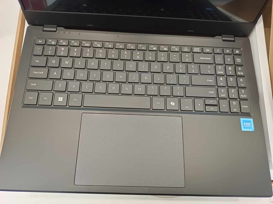 Laptop TECHBITE PIX2 jak nowy 15.6 8GB/128GB W11 Komis Madej Sc