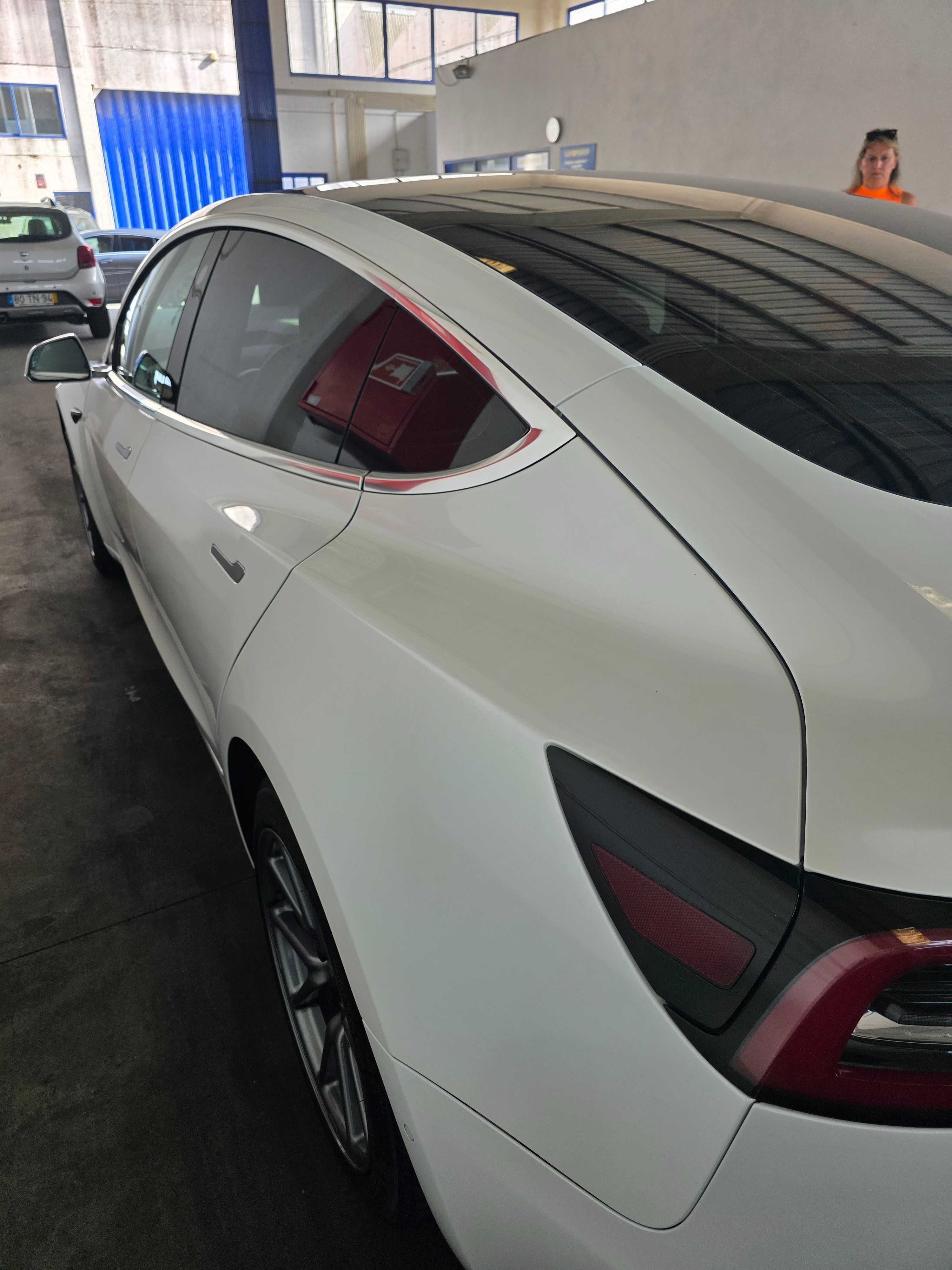 Tesla Model 3 Standard Range Plus RWD