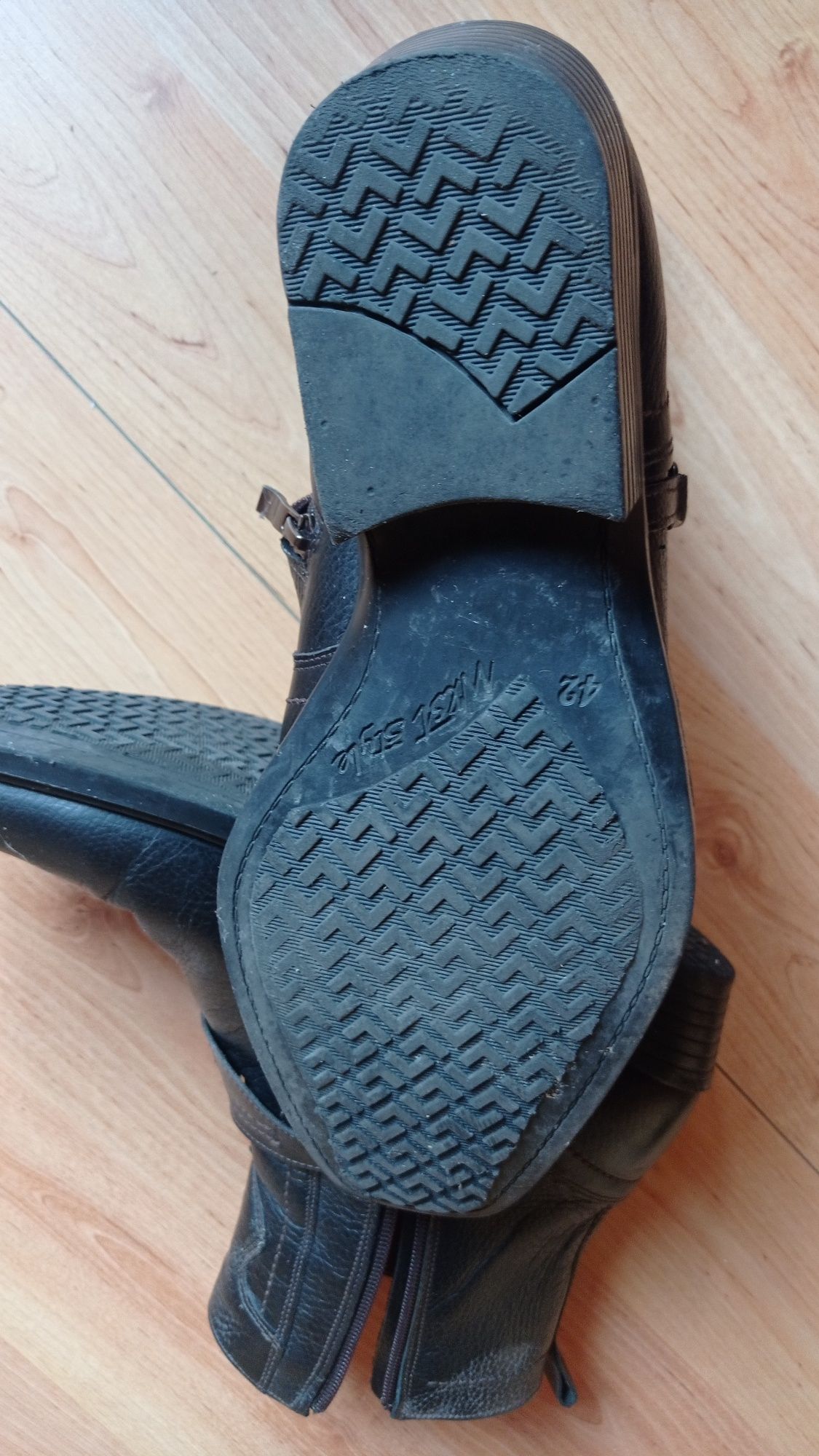 Buty "kowbojki" krótkie