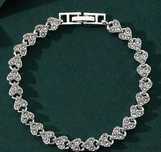 Pulseira Corações Prateada NOVA