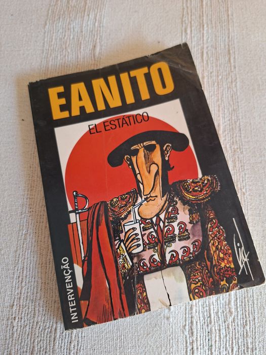 Livro de caricaturas de Augusto Cid sobre Ramalho Eanes
