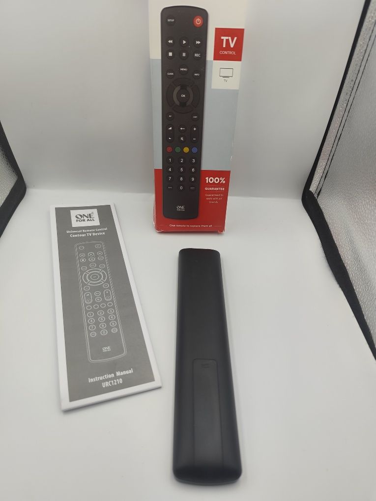 NOWY Pilot uniwersalny One for All do wszystkich telewizorów URC1210