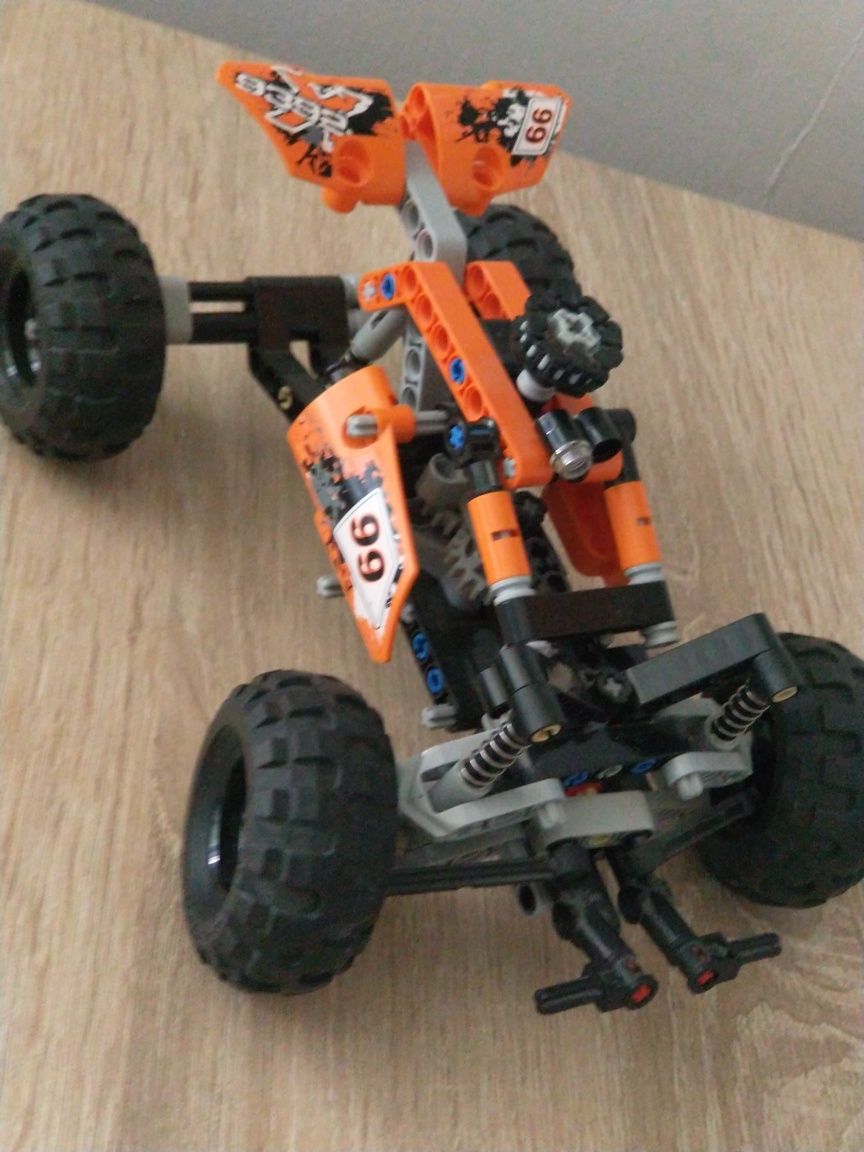 Quad LEGO Technic