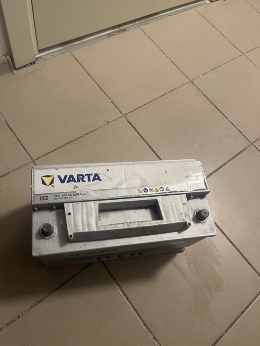 Аккумулятор varta 100ah 830a p+