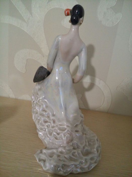 Статуэтка Танцовщица фламенко с веером