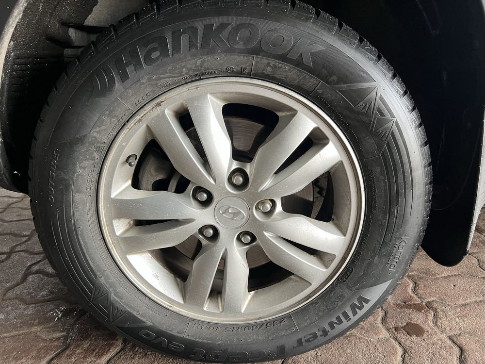 Резина r16 стояла на туксоні