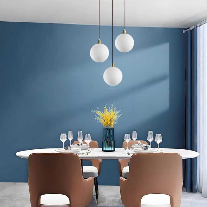 Minimalistyczna lampa wisząca z 3 lampkami, matowa,
Klasa energetyczna