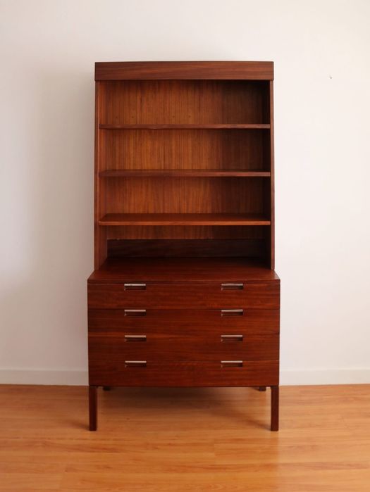 Estante Vintage / Vintage shelving unit