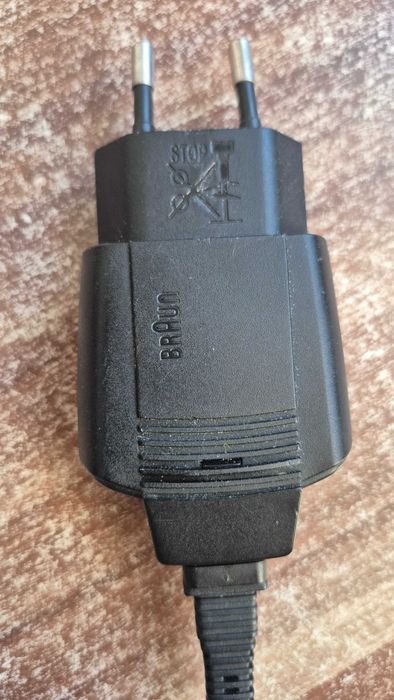 Zasilacz oryginalny Braun 12V 7W 400mA + gratis Golarki Braun 5874