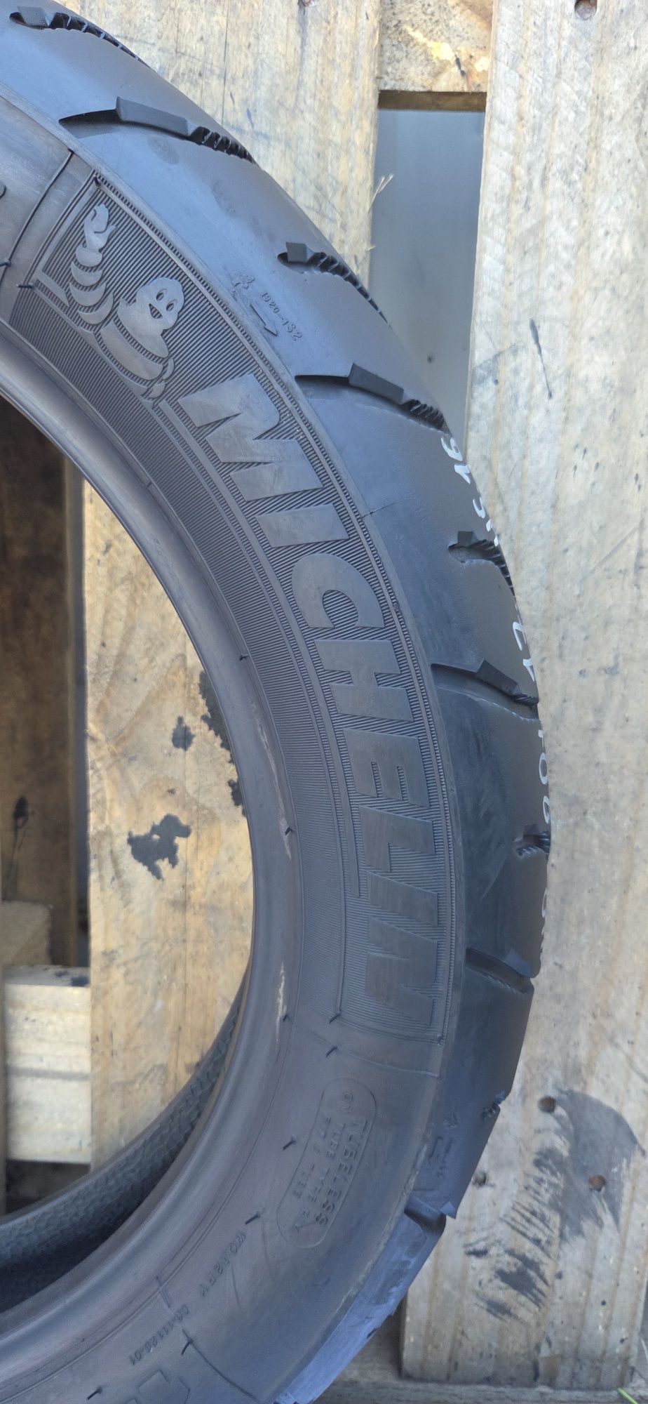Моторезина michelin anakee 3 140 80 r17