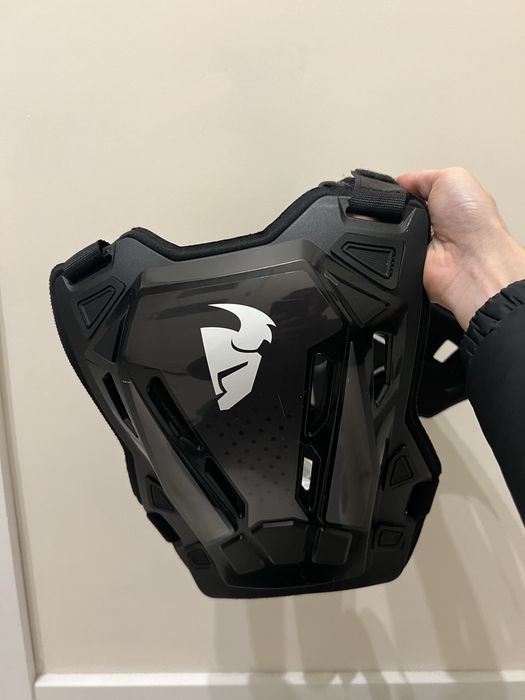 Zbroja buzer ochraniacz cross/rower THOR jak nowy