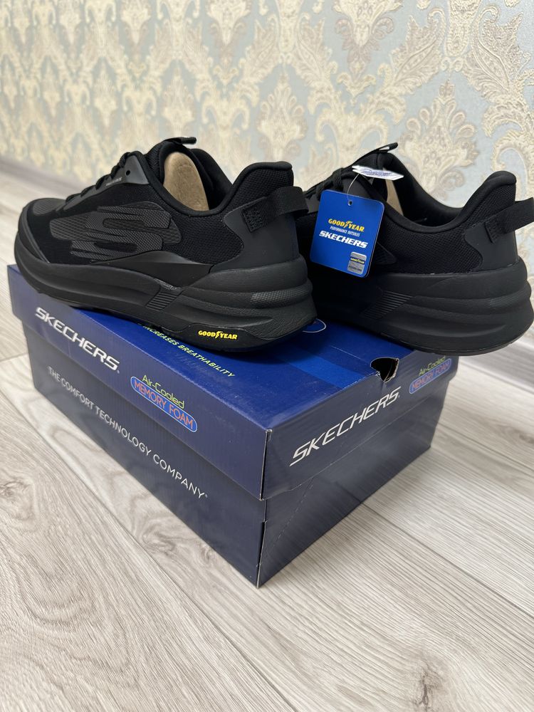 Новые оригинальные кроссовки Sketchers, good year