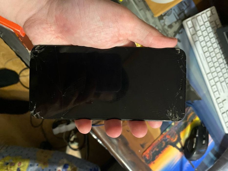 Продаю редмі 5+ робочий