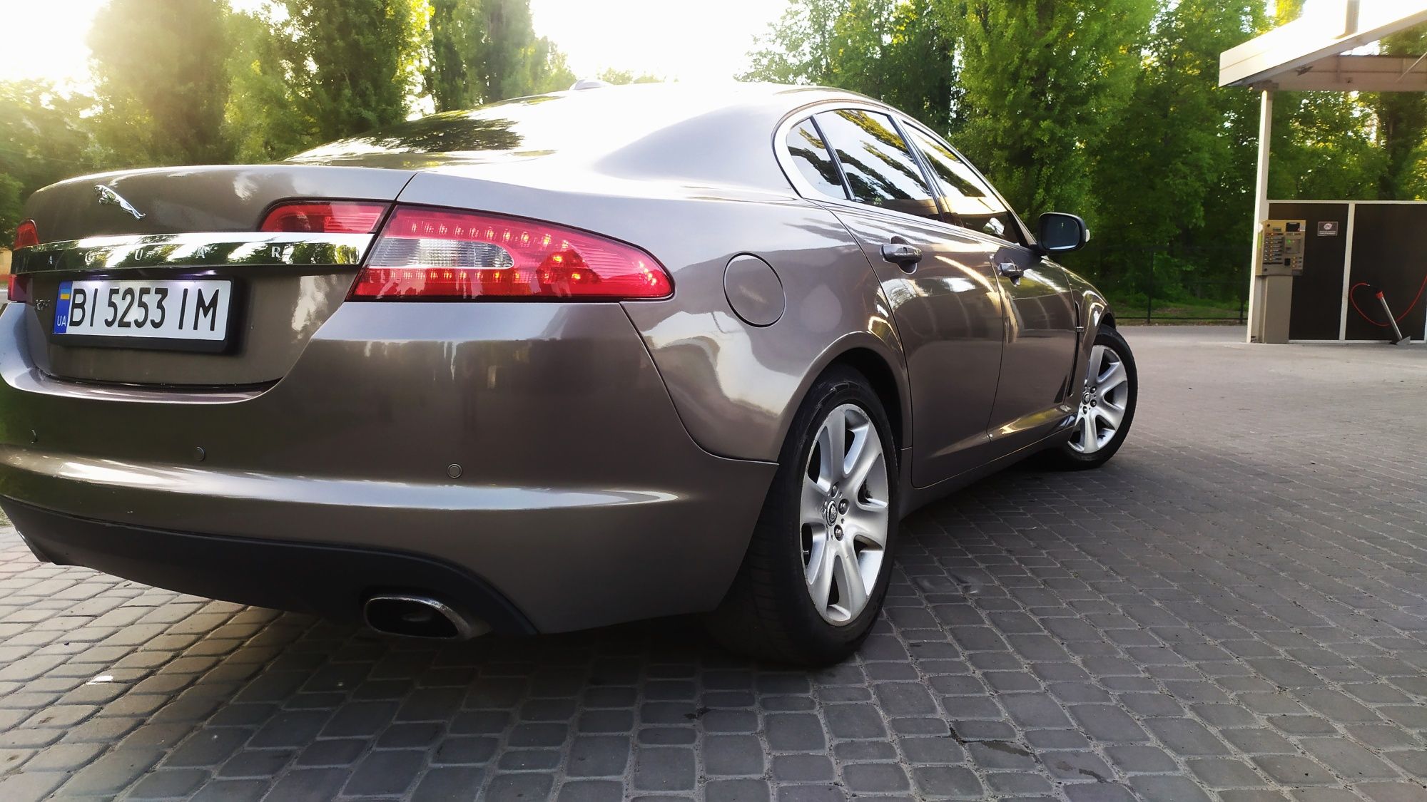 Jaguar XF bi-turbo, Ягуар