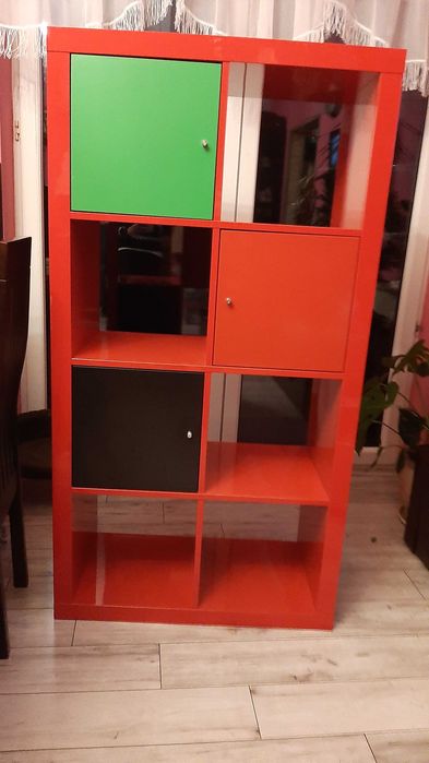 Sprzedam regał 149cm x 79cm.