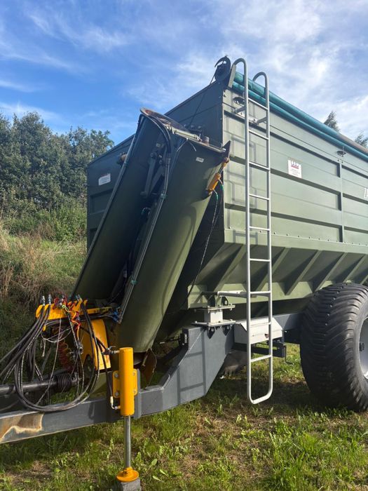 Przyczepa przeładowcza / wóz przeładowczy Kobzarenko PBN