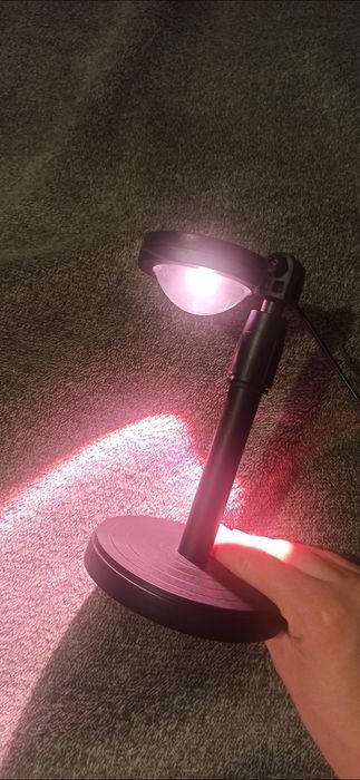 Czarna lampka nastrojowa projektor 4 tryby kolorów wejście USB