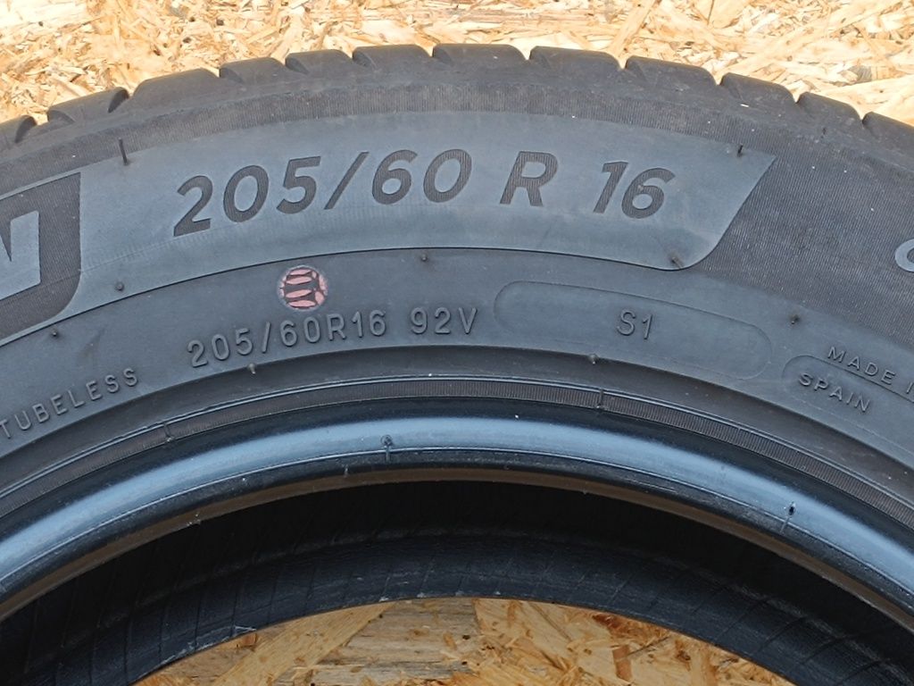 205/60R16 92V Michelin Primacy 4 S1