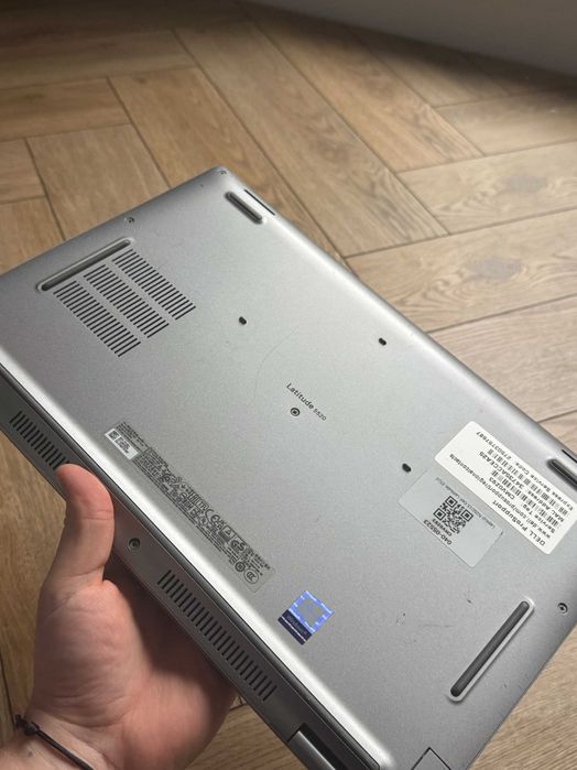 Dell Latitude 5520 | i7-1185G7 | 32GB RAM | 512GB SSD | Win10 + Office