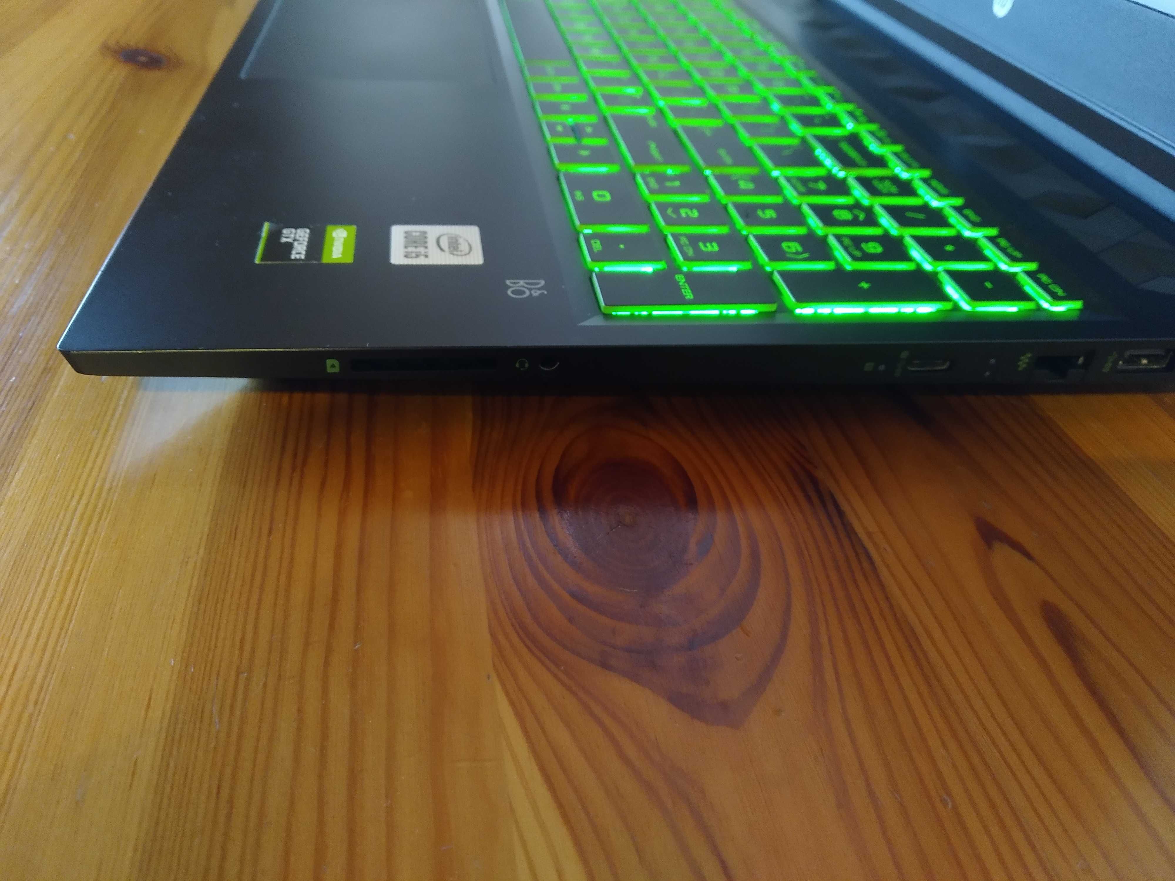 HP Pavilion Gaming 16-a0007nw  szybki dysk SSD M.2, NVIDIA GTX 1650Ti