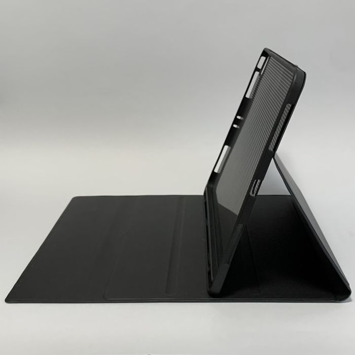 Чехол с клавиатурой для iPad Pro 12.9” (поколения 4, 5, 6)