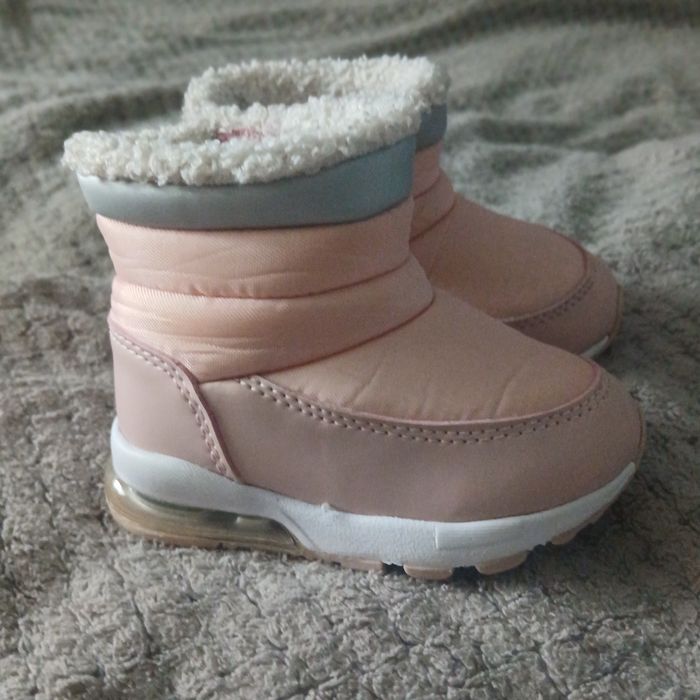 Ботінки на дівчинку