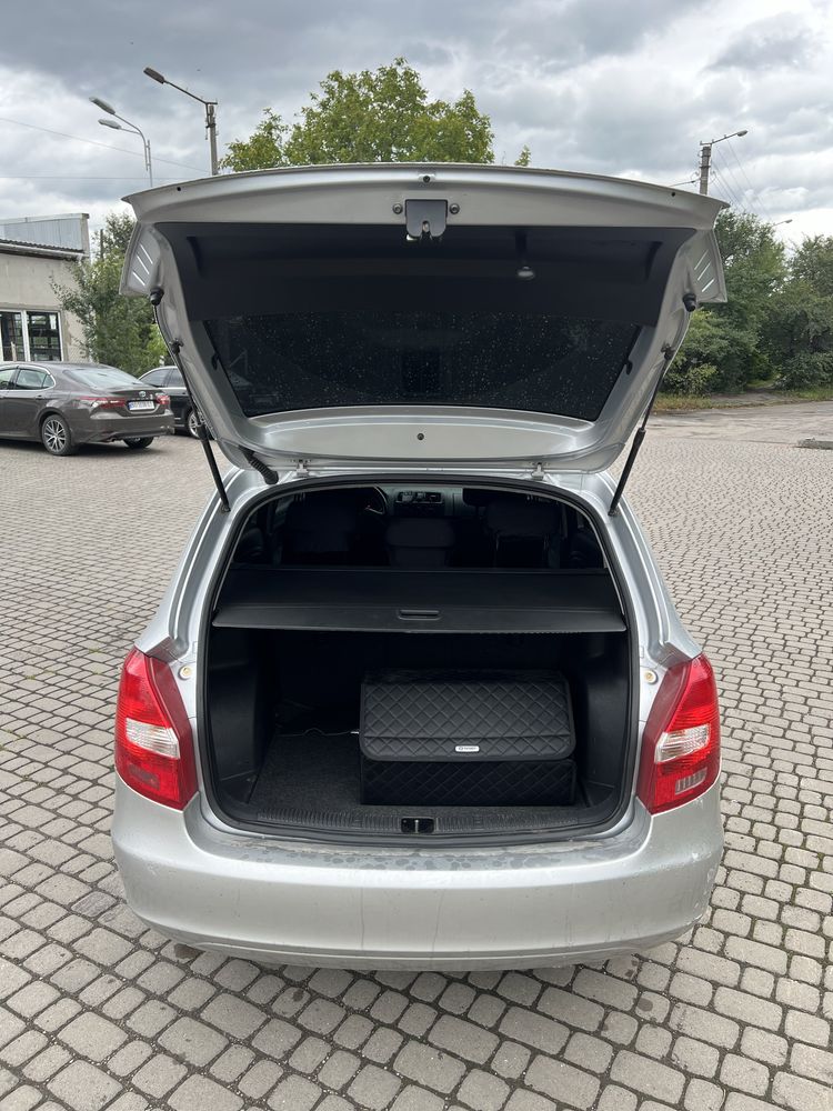Оренда авто Skoda Fabia 1.6 Disel