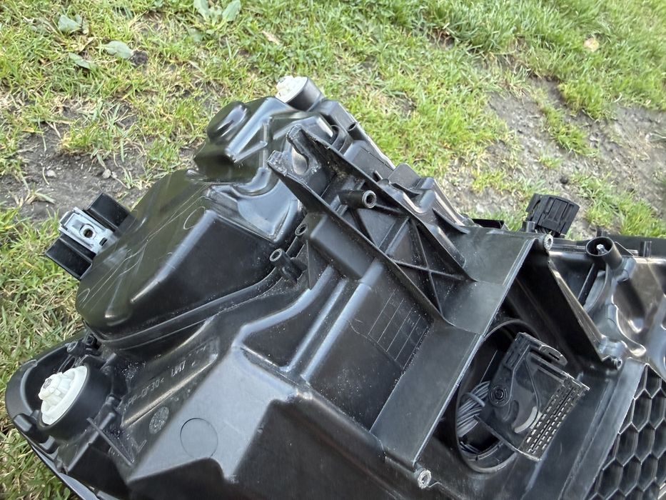 Reflektor lewy Vw Golf 7.5 GTI lift.