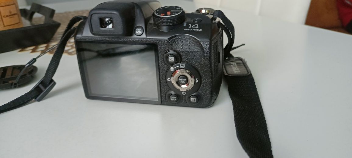 Fujifilm FinePix S4300