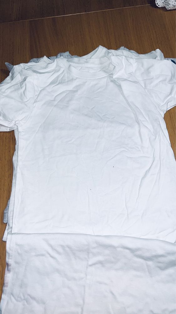 Pięć t-shirtów dla chłopca 110 cm razem