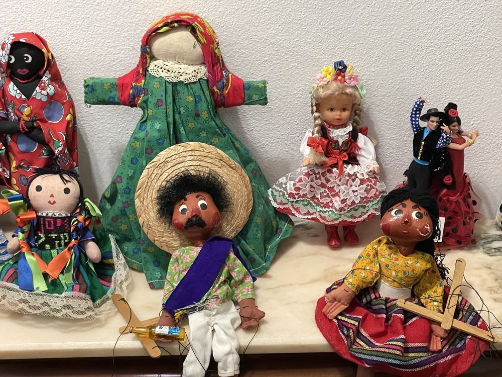 Coleção de bonecas - BAIXA DE PREÇO