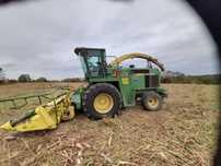 Sieczkarnia John Deere 6810 + Kemper
