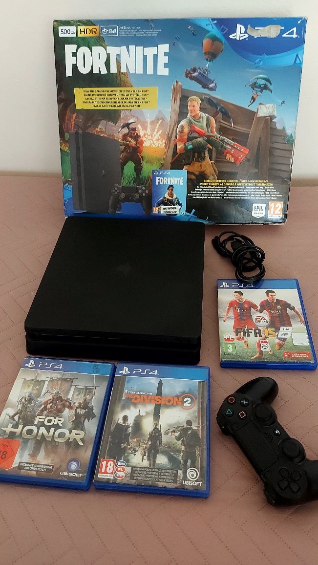 PS4 Slim , Gry, Pudełko, Pad, Playstation