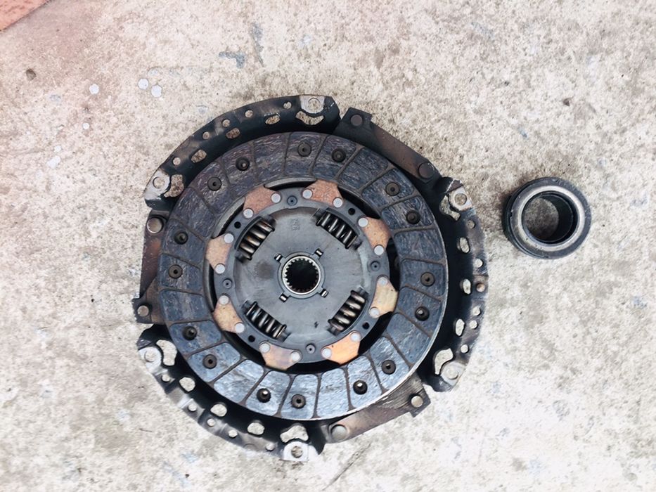 Диск Сцепления/Корзина Audi 80/90 1,8-2,0-1,9TD/TDI SACHS 210мм...