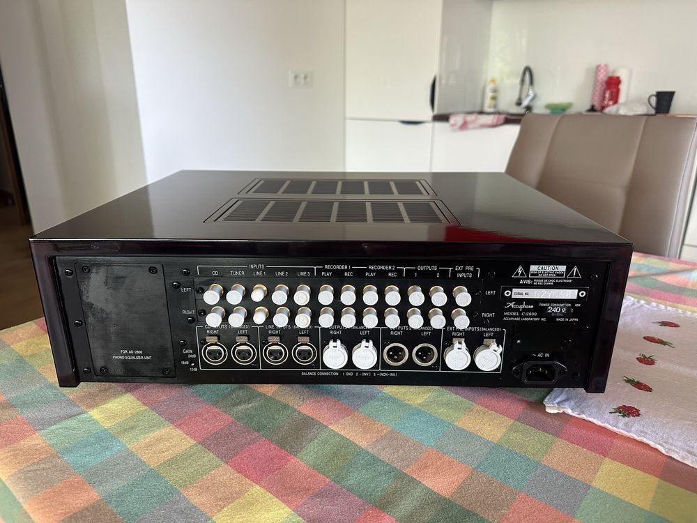 Accuphase C 2800 przedwzmacniacz